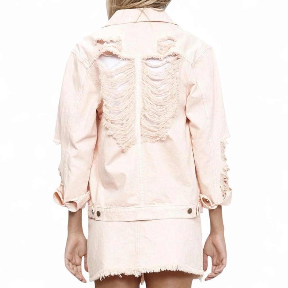 NWT MINKPINK Trashed 90s Grunge Pastel Baby Pink Distressed Denim Jacket — SMALL - Picture 3 of 5